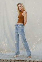 Load image into Gallery viewer, Kancan High Rise Button Closure Distressed Boyfriend Jeans
