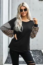 Load image into Gallery viewer, Leopard Striped Balloon Sleeve Round Neck Top
