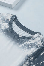 Load image into Gallery viewer, Gradient Printed Tee Shirt
