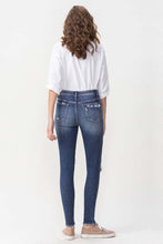 Load image into Gallery viewer, Vervet High Waist Warn In Blue Wash Jeans
