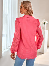 Load image into Gallery viewer, Grid Balloon Sleeve Shirt

