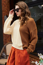 Load image into Gallery viewer, Two-Tone V-Neck Twisted Sweater
