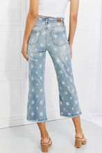 Load image into Gallery viewer, Judy Blue Full Size Parker Star Print Crop Straight Jeans
