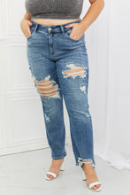 Load image into Gallery viewer, Judy Blue Bella Full Size Distressed Straight Jeans
