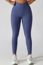 Load image into Gallery viewer, Crossover Waist Seamless Yoga Leggings
