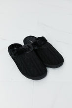 Load image into Gallery viewer, Forever Link Cable-Knit Faux Fur Slipper
