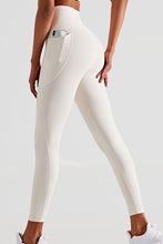 Load image into Gallery viewer, Soft and Breathable High-Waisted Yoga Leggings
