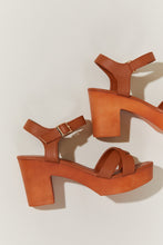 Load image into Gallery viewer, KAYLEEN Live Intentionally Block Heeled Sandals

