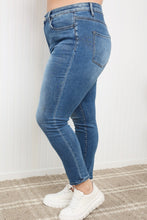 Load image into Gallery viewer, DIBS 6011
