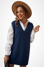 Load image into Gallery viewer, V Neck Split Hem Sweater Vest
