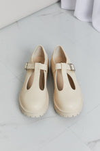 Load image into Gallery viewer, Forever Link Faux Leather Platform Mary Janes
