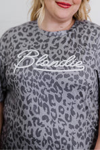 Load image into Gallery viewer, Plus Size Leopard Letter Graphic Tee Shirt
