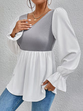 Load image into Gallery viewer, Contrast Flounce Sleeve V-Neck Blouse
