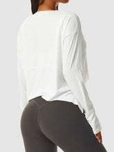 Load image into Gallery viewer, High-Low Slit Sports Top
