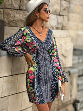 Load image into Gallery viewer, Mixed Print V-Neck Balloon Sleeve Dress
