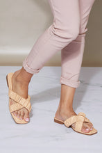 Load image into Gallery viewer, Cape Robbin Déjà Vu Ruched Slides
