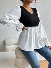 Load image into Gallery viewer, Contrast Flounce Sleeve V-Neck Blouse
