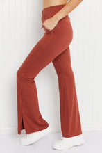 Load image into Gallery viewer, Going the Distance  V-Waist Pocket Flared Rae Mode Yoga Pants
