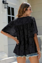Load image into Gallery viewer, Applique Frill Trim Flutter Sleeve Blouse
