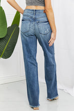 Load image into Gallery viewer, Judy Blue Becka Full Size Mid Rise Straight Jeans
