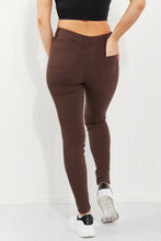 Load image into Gallery viewer, YMI Jeanswear Kate Hyper-Stretch in Coco DIBS HYPER
