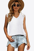 Load image into Gallery viewer, Spliced Lace Curved Hem Blouse
