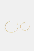 Load image into Gallery viewer, Find You Well C-Hoop Single Earring
