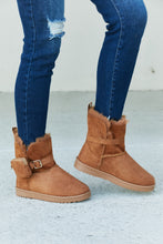 Load image into Gallery viewer, Forever Link Buckle Belted Pouch Booties

