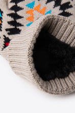 Load image into Gallery viewer, Geometric Pom-Pom Cuffed Beanie
