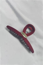 Load image into Gallery viewer, Fashionable Claw Clip
