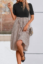 Load image into Gallery viewer, Printed Short Sleeve Belted Dress
