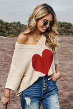Load image into Gallery viewer, Heart Graphic Oversized Sweater

