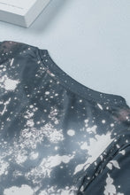 Load image into Gallery viewer, Gradient Printed Tee Shirt
