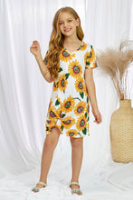 Load image into Gallery viewer, Girls Floral V-Neck Twisted Dress
