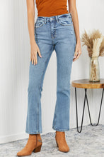 Load image into Gallery viewer, Muselooks Find Your Place Cropped Jeans

