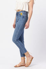 Load image into Gallery viewer, Judy Blue Sunflower Fields Full Size Run Embroidered Relaxed Jeans
