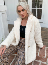 Load image into Gallery viewer, Buttoned Longline Sherpa Jacket
