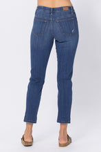 Load image into Gallery viewer, Judy Blue Chasing Dreams Pull-On Cropped Jeans
