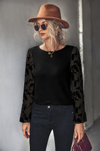 Load image into Gallery viewer, Waffle-Knit Puff Sleeve Spliced Top
