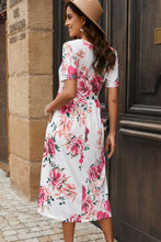 Load image into Gallery viewer, Floral Round Neck Midi Dress with Pockets
