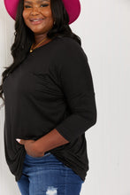 Load image into Gallery viewer, Acting Pro City Loft Full Size Three-Quarter Sleeve Tunic Top
