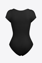 Load image into Gallery viewer, Scoop Neck Short Sleeve Bodysuit
